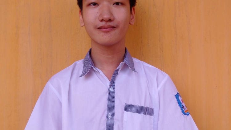 Trường THPT Hai Bà Trưng, ngôi trường "tam đại đồng đường": Gia đình thứ hai của nhiều học sinh và giáo viên (14/7/2017)