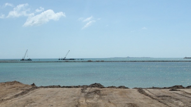 Bộ Tài nguyên và Môi trường cho phép Công ty Điện Vĩnh Tân 1 đổ thải xuống biển: Tiền lệ nguy hiểm! (11/7/2017)