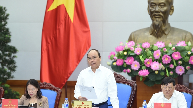 Làm việc với Hội Chữ thập đỏ, Thủ tướng Nguyễn Xuân Phúc lưu ý, hoạt động nhân đạo cần quan tâm đến đồng bào nghèo ở vùng sâu, vùng xa (Thời sự chiều 19/7/2017)