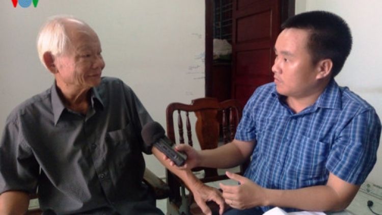 Tiến sỹ Nguyễn Tác An, nguyên Viện trưởng Viện Hải dương học Nha Trang khẳng định không tham gia dự án nhận chìm vật liệu ở biển Bình Thuận của Nhà máy Nhiệt điện Vĩnh Tân 1 (Thời sự trưa 21/7/2017)