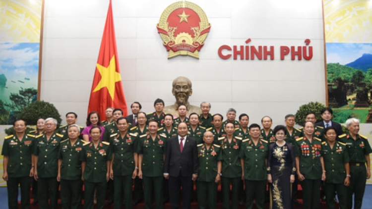 Thủ tướng Nguyễn Xuân Phúc khẳng định hình ảnh người chiến sĩ Trường Sơn luôn in đậm trong tâm trí của mỗi người dân Việt Nam (Thời sự đêm 10/8/2017)