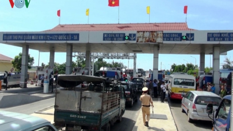 Thanh tra Chính phủ kết luận, Bộ Giao thông vận tải có nhiều vi phạm về việc đầu tư, quản lý các dự án theo hình thức hợp đồng xây dựng – kinh doanh – chuyển giao (BOT) thuộc lĩnh vực giao thông, môi trường (Thời sự đêm 18/8/2017)