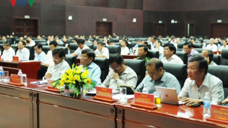 Thành phố Đà Nẵng triệu tập cuộc họp chấn chỉnh tinh thần làm việc của cán bộ toàn thành phố (Thời sự trưa 23/9/2017)