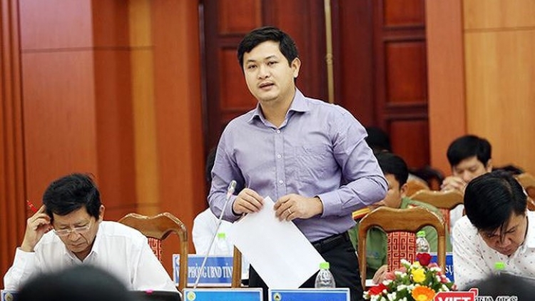 Tỉnh Quảng Nam đang tiến hành các bước xóa tên trong danh sách đảng viên đối với ông Lê Phước Hoài Bảo, Giám đốc Sở Kế hoạch và Đầu tư tỉnh Quảng Nam (Thời sự đêm 30/1/2018)