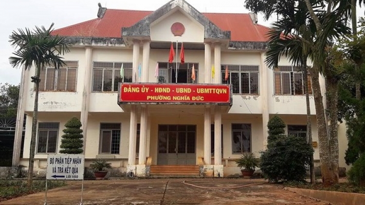 Đạo đức công vụ ở đâu? (11/1/2018)