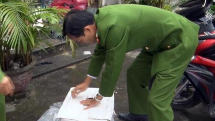 Quảng Ngãi phát hiện cơ sở làm dấm bằng axit công nghiệp và nước lã (Thời sự đêm 11/1/2018)