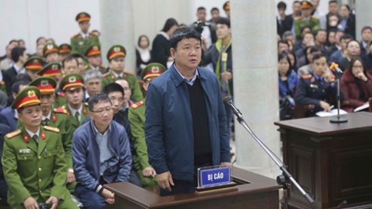Đại diện VKSND Thành phố Hà Nội đề nghị mức án 14 - 15 năm tù đối với ông Đinh La Thăng và mức án tù chung thân đối với Trịnh Xuân Thanh (Thời sự chiều 11/1/2018)