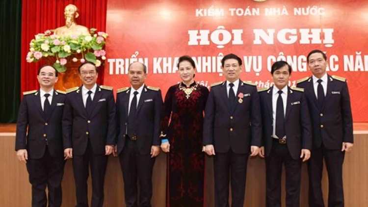 Chủ tịch Quốc hội Nguyễn Thị Kim Ngân dự Hội nghị ngành kiểm toán và đề nghị ngành cần tích cực trong công tác phòng chống tham nhũng, lãng phí (Thời sự chiều 15/1/2018)