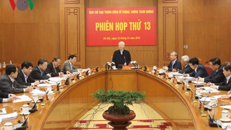 Chủ trì phiên họp thứ 13 của Ban Chỉ đạo Trung ương về phòng, chống tham nhũng, Tổng Bí thư Nguyễn Phú Trọng nhấn mạnh: Kiên quyết loại khỏi bộ máy những cán bộ hư hỏng, tham nhũng (Thời sự chiều 22/1/2018)