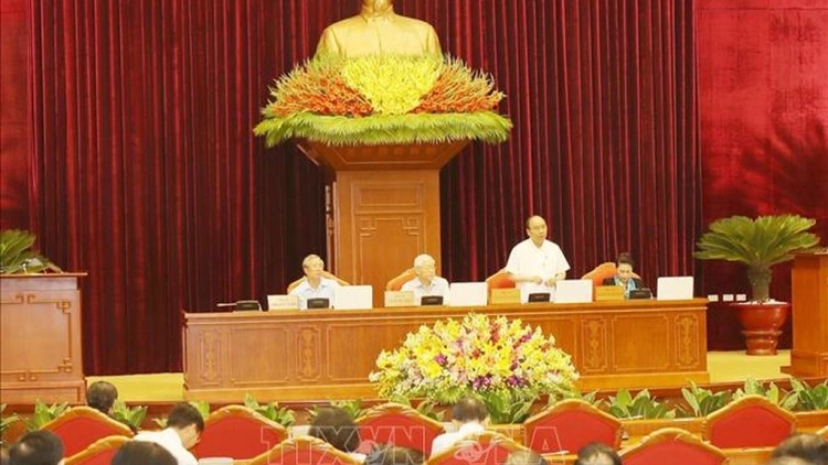 Thủ tướng Nguyễn Xuân Phúc điều hành phiên thảo luận về kế hoạch phát triển kinh tế - xã hội và dự toán ngân sách Nhà nước (Thời sự chiều 3/10/2018)
