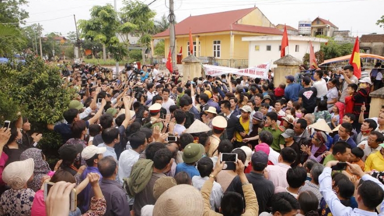 Loạt bài “Cấp ủy ở đâu khi địa bàn xảy ra điểm nóng”? Phần 3 “Gần dân, lấy dân làm gốc - Bài học không bao giờ cũ” (24/8/2018)