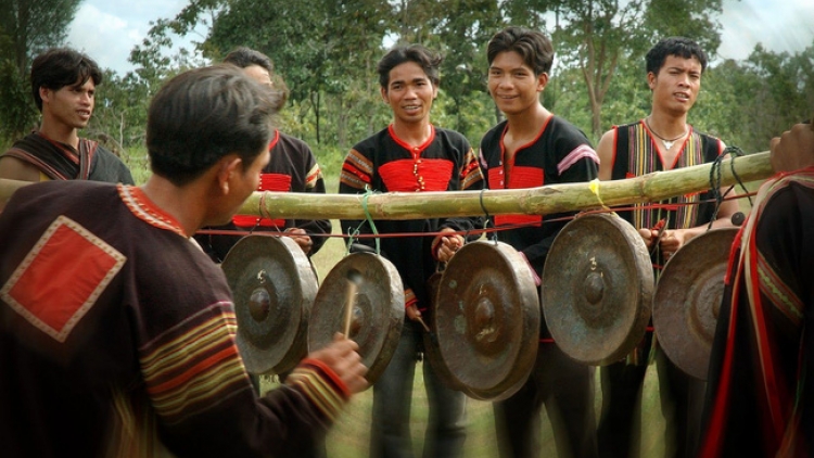 Không khí chuẩn bị Festival cồng chiêng 2018 tại các buôn làng Tây Nguyên (29/11/2018)