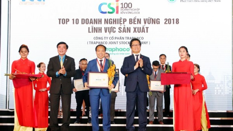 Trao giải top 10 doanh nghiệp bền vững tại Việt Nam (23/12/2018)