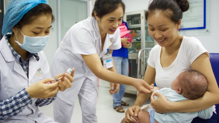 Đảm bảo an toàn tiêm chủng cho trẻ (2/12/2018)