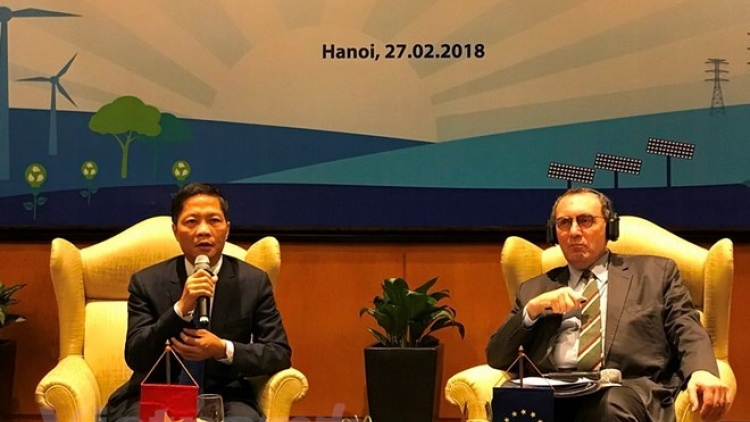 EU hỗ trợ hơn 100 triệu euro cung cấp điện bền vững cho khu vực nông thôn Việt Nam (Thời sự chiều 27/02/2018)