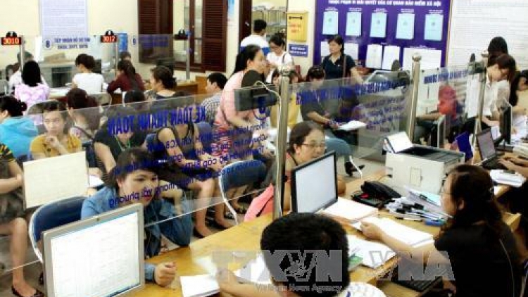Doanh nghiệp nộp chậm tiền bảo hiểm xã hội từ 3 tháng trở lên sẽ bị tiến hành thanh tra, ra quyết định xử phạt (Thời sự trưa 26/2/2018)