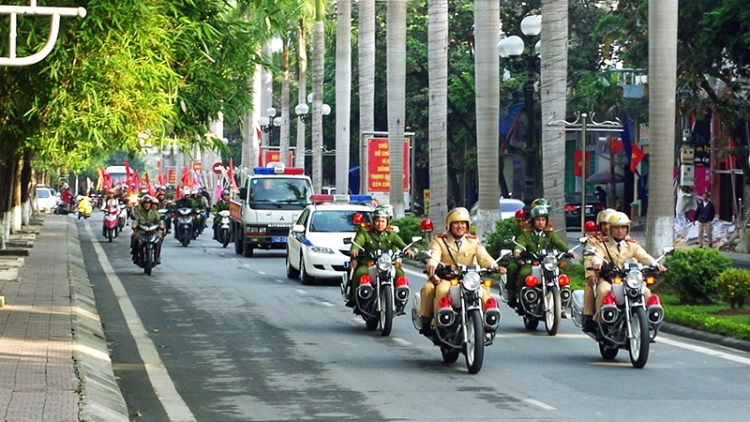 Công an Quảng Ninh trấn áp tội phạm, bảo vệ Tết bình yên (5/2/2018)