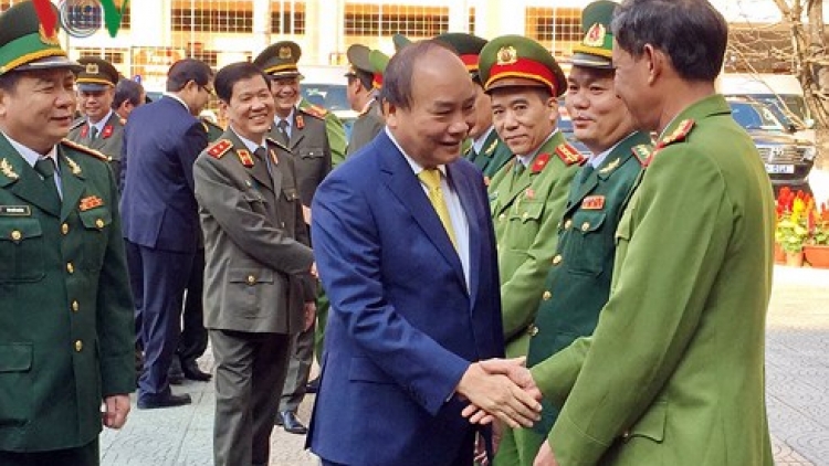 Thủ tướng Nguyễn Xuân Phúc thăm và chúc Tết Đảng bộ, Chính quyền, các lực lượng vũ trang và nhân dân thành phố Đà Nẵng (Thời sự trưa 16/2/2018)