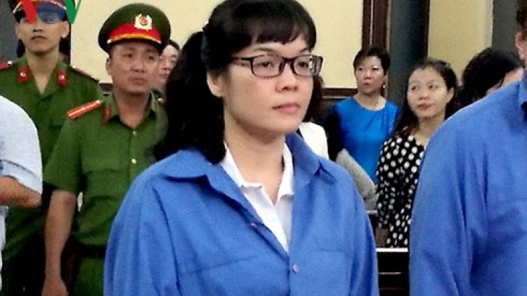 Tòa án nhân dân thành phố Hồ Chí Minh lần đầu tiên  mở phiên tòa xét xử  giai đoạn 2 vụ án “siêu lừa” Huỳnh thị Huyền Như, xảy ra tại ngân hàng Công Thương, chi nhánh thành phố Hồ Chí Minh (Thời sự trưa 8/2/2018)