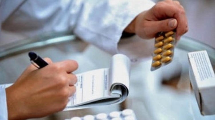 - 90% các đơn thuốc được nghiên cứu có sai sót, nhiều đơn thuốc có đến 12 thuốc khác tên, nhưng trùng biệt dược gây lãng phí trong quá trình điều trị. (Thời sự chiều 18/4/2018)