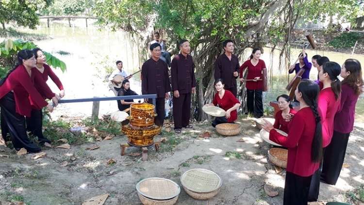 Câu lạc bộ hò khoan Lệ Thủy - cách bảo tồn và phát huy giá trị Di sản văn hóa (1/4/2018)