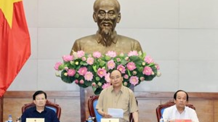 Thủ tướng Nguyễn Xuân Phúc làm việc với các tỉnh Đồng bằng sông Cửu Long về tình hình sạt lở đất (Thời sự đêm 9/5/2018)