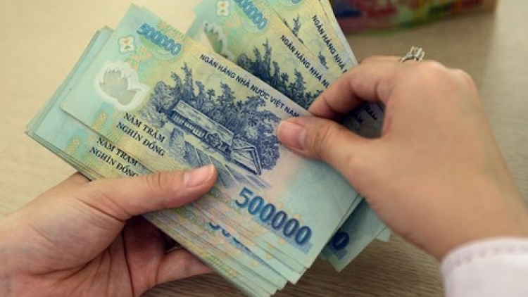 Ban Chấp hành Trung ương Đảng khóa 12 ban hành Nghị quyết về cải cách chính sách tiền lương đối với cán bộ, công chức, viên chức, lực lượng vũ trang và người lao động trong doanh nghiệp với nhiều thay đổi mới (Thời sự chiều 22/5/2018)