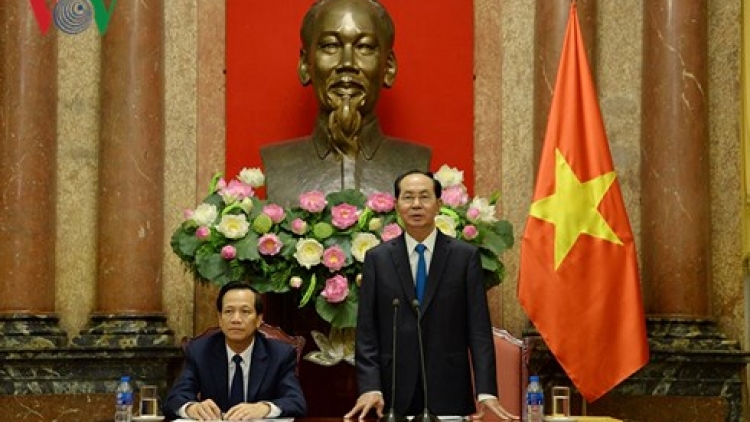 Chủ tịch nước Trần Đại Quang gặp mặt đại biểu trẻ em có hoàn cảnh đặc biệt tiêu biểu toàn quốc (Thời sự chiều 18/6/2018)