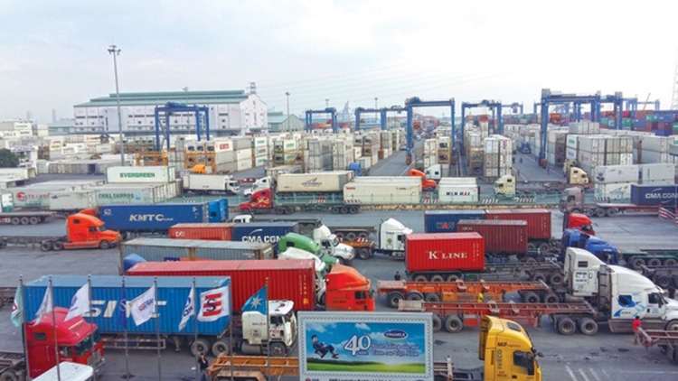 Tập trung các giải pháp kết nối dịch vụ vận tải giảm chi phí (24/7/2018)