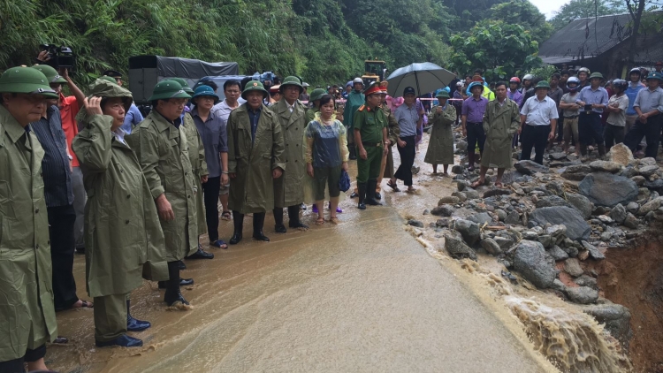 Ứng phó với lũ quét và sạt lở đất, không chỉ lo dự báo và khắc phục hậu quả (10/7/2018)