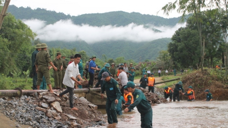 Phú Thọ tích cực khắc phục hậu quả mưa bão (26/7/2018)