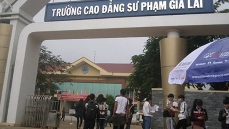 Trường Cao đẳng sư phạm Gia Lai nâng điểm chuẩn để đánh rớt một thí sinh đăng ký vào ngành Sư phạm ngữ văn (17/8/2018)
