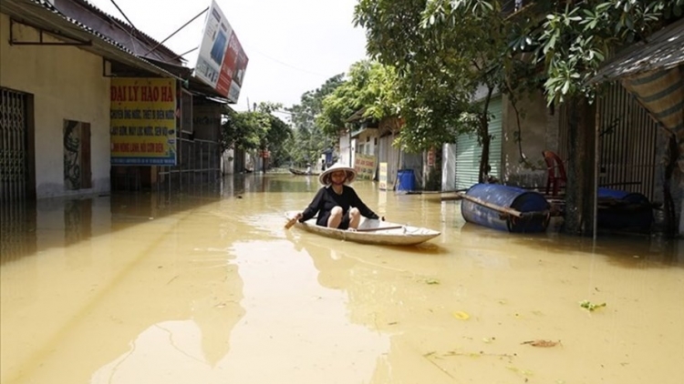 Cuộc sống khó khăn của người dân Chương Mỹ - Hà  Nội trong lũ (1/8/2018)