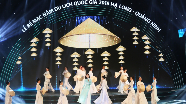 Bế mạc Năm du lịch quốc gia 2018 Hạ Long – Quảng Ninh (Thời sự đêm 18/1/2019)