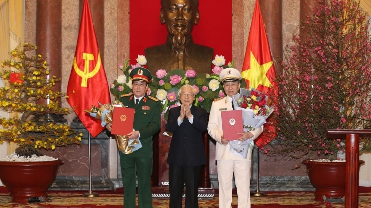 Tổng Bí thư, Chủ tịch nước Nguyễn Phú Trọng chủ trì lễ phong cấp hàm đại tướng cho 2 cán bộ cấp cao của công an và quân đội (Thời sự chiều 29/1/2019)