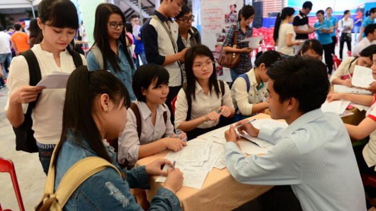 Tham gia bảo hiểm thất nghiệp - Người lao động vẫn còn gặp khó khăn (22/10/2019)