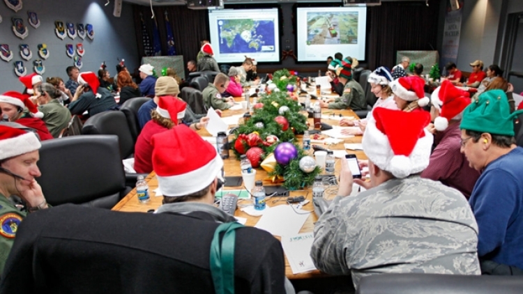Giám sát “đường bay” của ông già Noel (23/12/2019)
