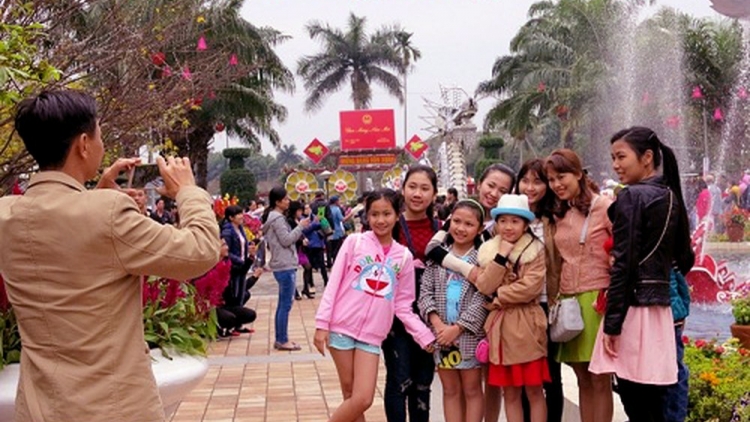 Du lịch nước ngoài trong những ngày Tết cổ truyền dân tộc gợi cho chúng ta nhiều suy nghĩ (30/12/2019)