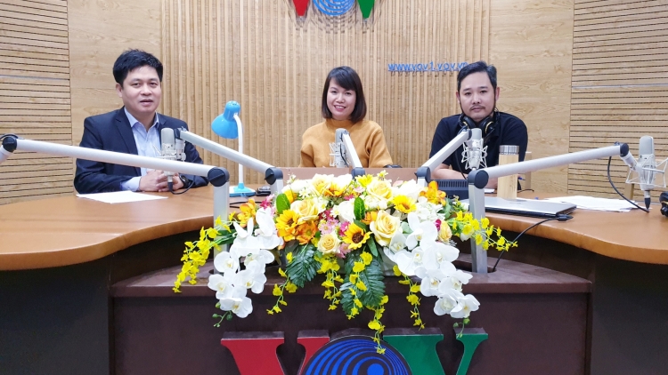 Ai có quyền quyết định chọn sách giáo khoa mới? (3/12/2019)