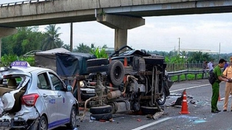 Đã có 112 người chết vì tai nạn giao thông sau 6 ngày nghỉ Tết Nguyên đán (Thời sự chiều 7/2/2019)