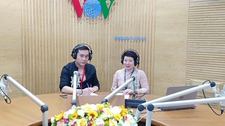 Tìm hiểu về nghề thiết kế tạo mẫu tóc (19/2/2019)