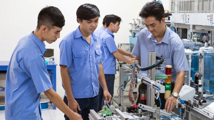 Làm thế nào để đầu ra của trường nghề sẽ là đầu vào của doanh nghiệp (19/2/2019)