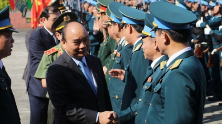 Thủ tướng Nguyễn Xuân Phúc thăm và chúc Tết Sư đoàn Không quân 372, Quân chủng Phòng không Không quân (Thời sự chiều 4/2/2019)
