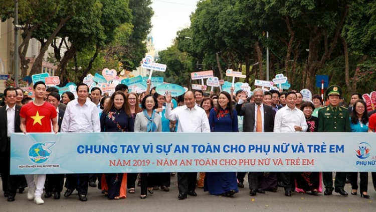Hội Liên hiệp Phụ nữ Việt Nam phát động "Năm an toàn cho phụ nữ và trẻ em" (Thời sự chiều 6/3/2019)