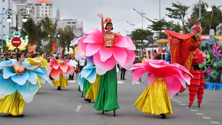 Khai mạc Carnaval Hạ Long 2019 (Thời sự đêm 28/4/2019)