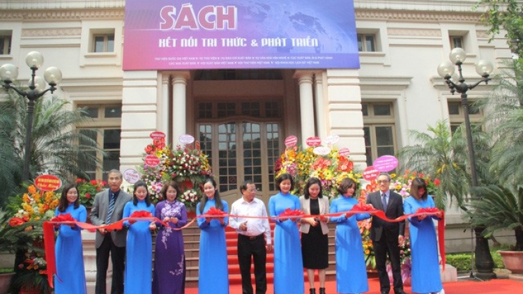 Khai mạc Ngày hội sách năm nay với chủ đề “Sách - Kết nối tri thức và phát triển” (Thời sự chiều 19/4/2019)