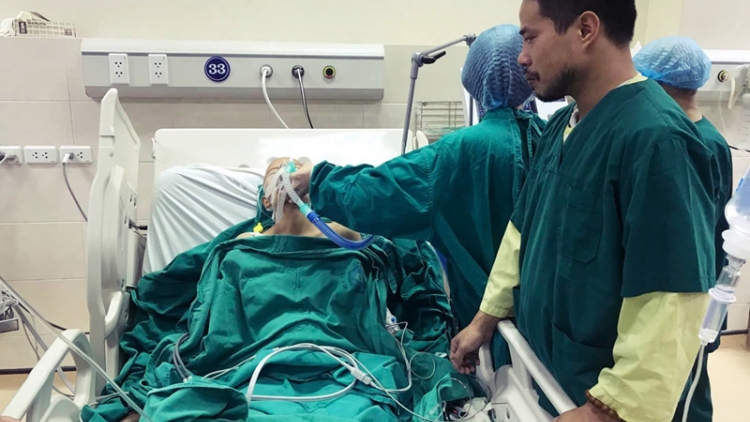 THỜI SỰ 12H00 TRƯA 26/5/2019: Chiến đấu với căn bệnh ung thư để giành sự sống cho con – thêm một  câu chuyện cổ tích về sự phi thường của những người mẹ
