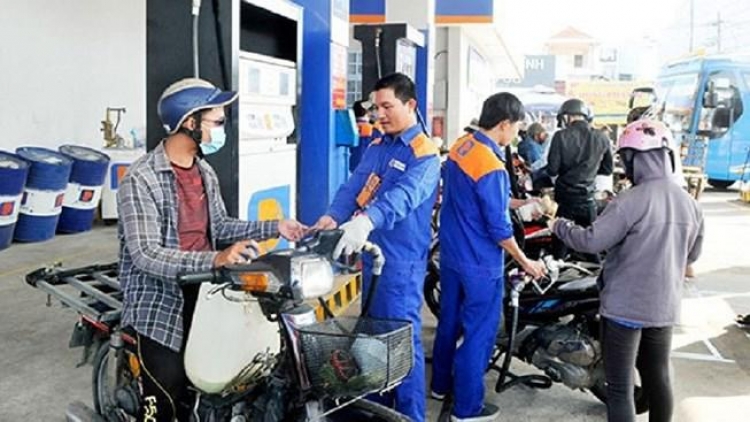 THỜI SỰ 18H CHIỀU 2/5/2019: Giá xăng tăng thêm gần 1000 đồng/1 lít lần thứ 3 liên tiếp.