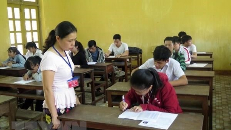 THỜI SỰ 12H TRƯA 5/6/2019: Cơ quan công an tỉnh Hà Giang đề nghị xử lý những phụ huynh có con được nâng điểm tại kỳ thi THPT Quốc gia năm 2018.