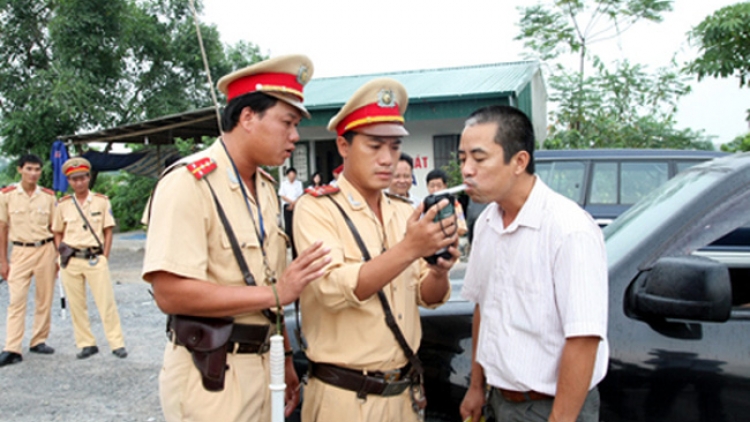 THỜI SỰ 12H TRƯA 15/6/2019: Nhiều địa phương mở đợt cao điểm bảo đảm trật tự an toàn giao thông, kêu gọi "không lái xe khi đã uống rượu bia".